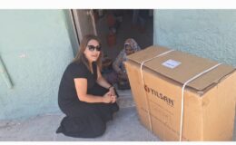 Şanlıurfa’nın Birecik İlçesinde Yaşlı ve Hastalıktan Ayağı Kesilen Hatice Teyze Akülü Sandalyesine Kavuştu