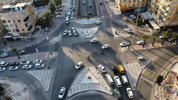 Uçaksavar kavşağında trafik rahatlatıldı: Vatandaşlar memnun