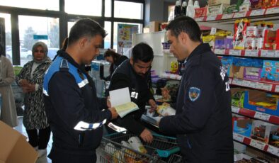 Büyükşehir Belediyesi’nden zincir marketlerde kapsamlı denetim