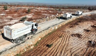 Büyükşehir’in çalışmalarıyla Halfeti kırsalında yol kalitesi artıyor