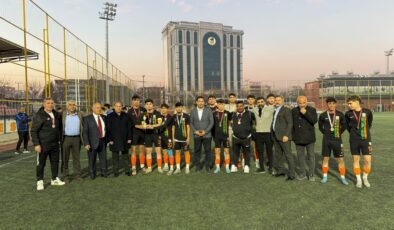 Şanlıurfa Büyükşehir Belediye spor u18 takımı ligi lider olarak kapattı