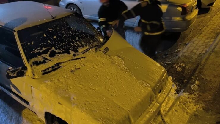 Urfa’da otoparkta otomobil alevler aldı!