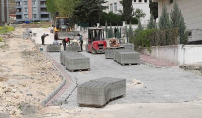 Karaköprü’de üstyapı çalışmaları sürüyor