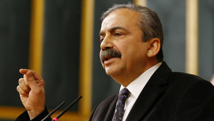 Sırrı Süreyya Önder kalp krizi geçirdi!