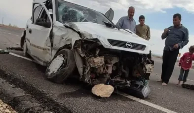 Urfa’da korkunç kaza: İki araç çarpıştı çok sayıda kişi yaralandı