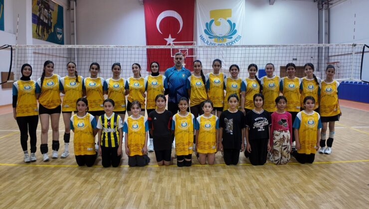 Haliliye Belediyesi salon sporlarıyla gençleri başarılı geleceğe hazırlıyor
